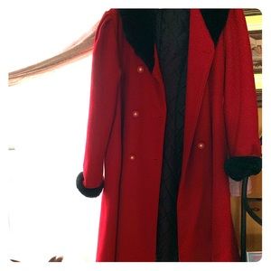 THICK RED COAT